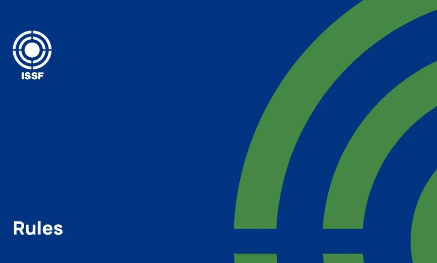 Zawodnik strzelectwa sportowego celujący z karabinu