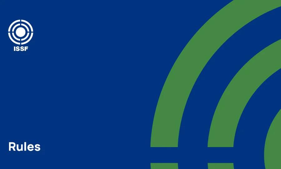 Zawodnik strzelectwa sportowego celujący z karabinu